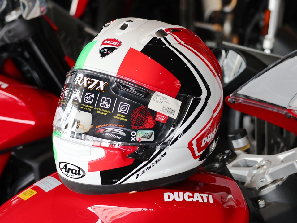 アライ DUCATI ヘルメット