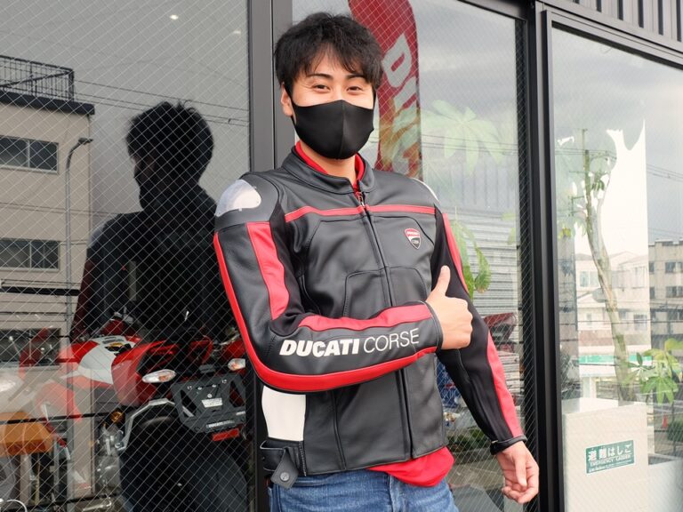 評判 本革レザーDUCATI ドゥカティライダースジャケット48 ダイネーゼ